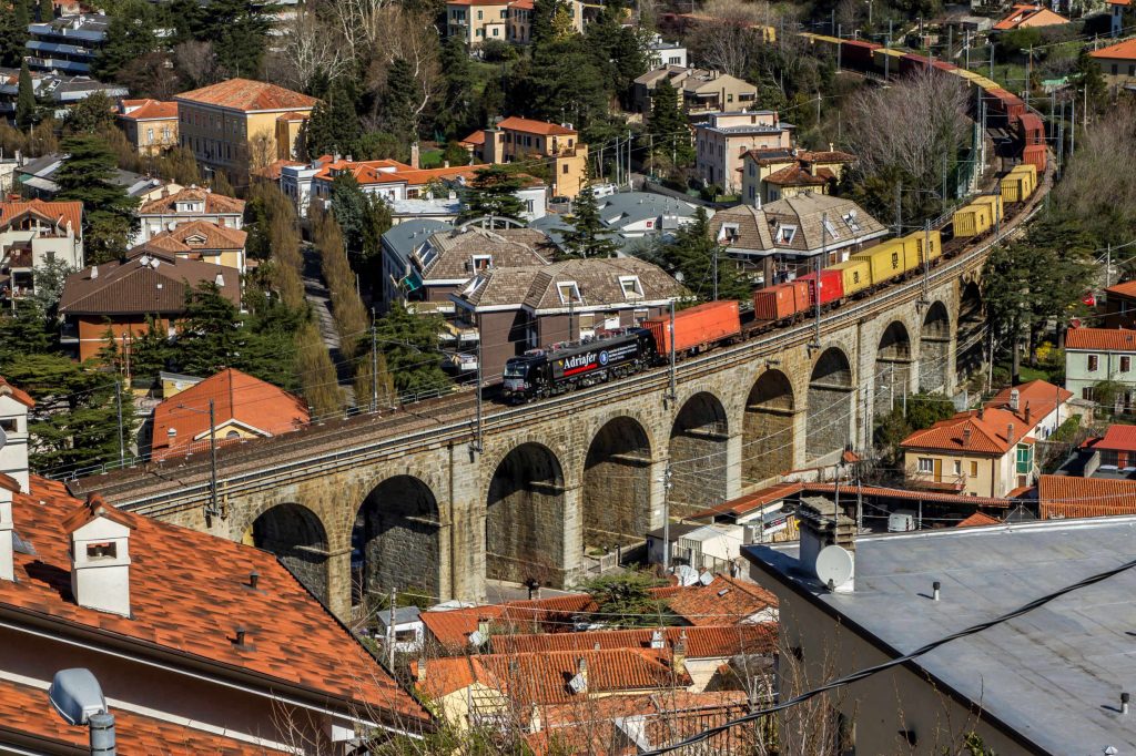 PRIMO TRENO IN LINEA A TRAZIONE ADRIAFER